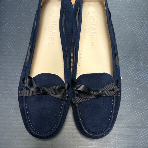 CHANEL Women's Dark Blue Suede Loafers - Picture 1 of 3
